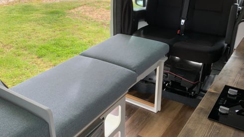 Ozzy – Stylish newly fitted 3 berth MWB camper 2016 Peugeot Boxer 