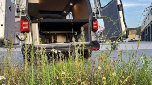 5p Volkswagen bus uit 2023