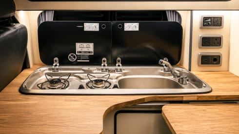 Oakley – Premium VW T6.1 Campervan 2021 — Hefdak, slaapplaatsen voor 4 personen
