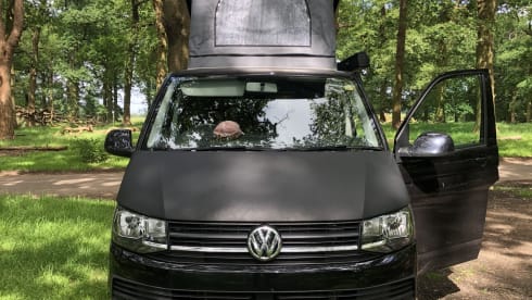 Betty – 2 berth 2018 VW Campervan