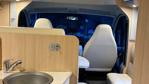 4p Bürstner AUTOMAAT semi-integrated from 2016