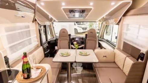 4p McLouis integrated uit 2025
