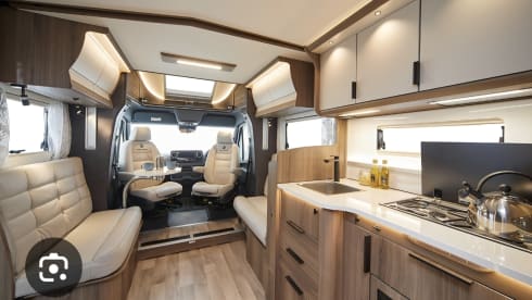 Maive – 4 berth Coachman Travelmaster 545