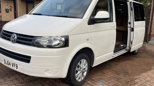 Hamish  – Volkswagen transporter campervan 