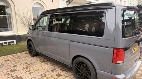 Bessie  – 4 berth Volkswagen campervan from 2022