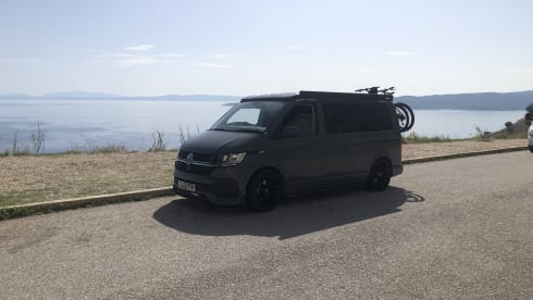 Volkswagen campervan automatic 2023