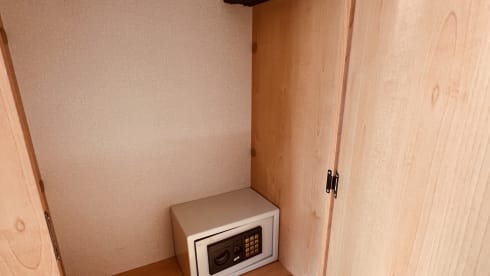 Milly – our Low budget 4 person camper with 3 sleeping places 2006