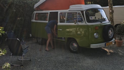 Retro VW T2B Camper droombus - technically top!