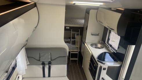 Victor – 6 berth Roller Team alcove from 2024