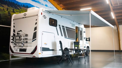 Luxe 4p Carado T447 - Automaat uit 2024
