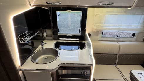 Luxury McLouis camper for 4 people 
