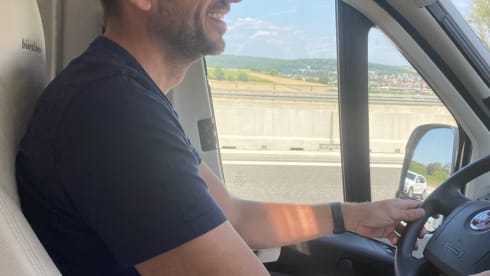 Luxury compact camper