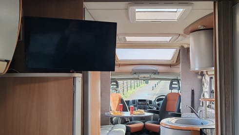 Bella – Luxury 4 Birth Swift Bolero Motorhome 