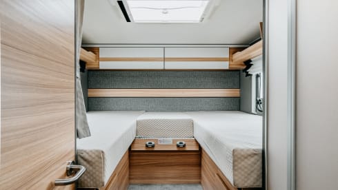 H7 – Fiat Dethleffs Just 90 Ideal family van or 2 couples