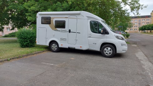 WoMi – Motorhome, semi-integrated Carado