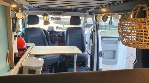 DreamCatcher – 4p Volkswagen camper van from 2025 - many extras included