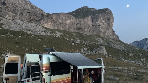 Kees ''Keesie'' de Kemper – Nice Opel camper van for 2 people