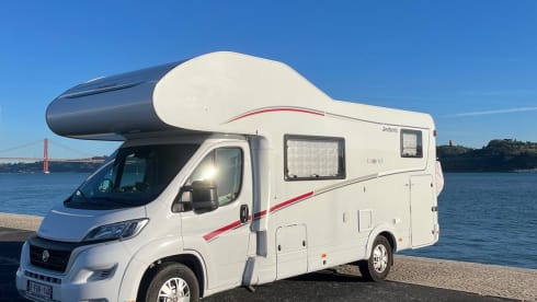 Oscar – Oscar - Dethleffs for 4 persons from 2024 (automatic)