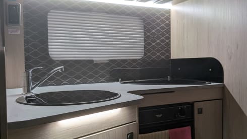 Auto-Trail F60 – 4 berth Autotrail semi-integrated from 2024