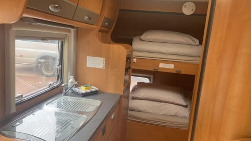6 berth Ford Rollerteam