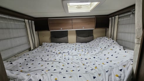 Bobby – 4p Bürstner semi-integrated uit 2014