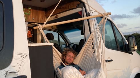 July – Unique Off-Grid Bus Camper - Luxurious, Spacious and Fully Self-Sufficient!