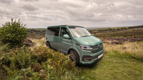 Larnee – 4 berth Volkswagen campervan from 2021