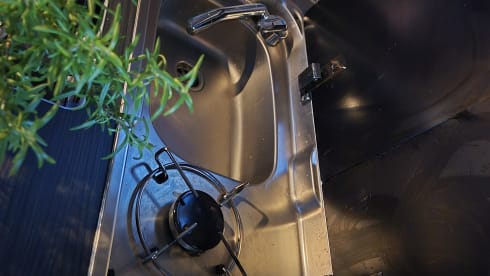 Lucky – Vivez l'aventure à quatre avec cette caravane amusante !