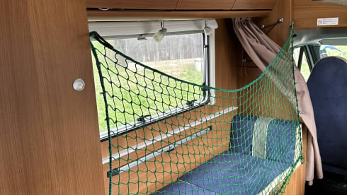 Memo – 6 person Carado alcove camper
