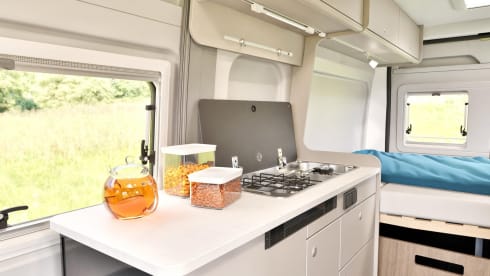 2p Carado bus from 2026