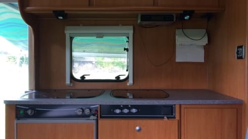 Beautiful spacious family motorhome for 6 people with air conditioning
