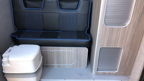 Sigma – Ford Transit Wohnmobil mit 2 Schlafplätzen