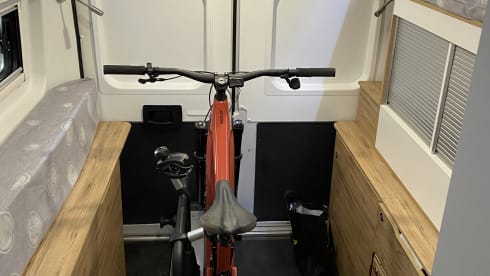 Ride 2 – Campervan for bikers
