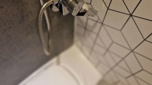 SKYE – OFF-GRID 2 berth Shower Kitchen Heating - bedding included - Campervan
