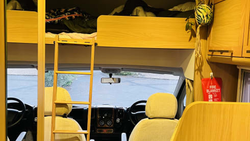Milo  – 4 berth Peugeot alcove from 2013
