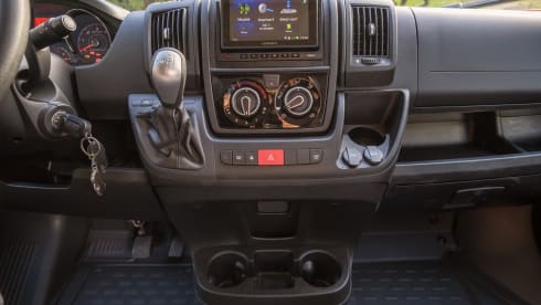 Weinsberg Carabus 600 MQH – 4p Knaus campervan from 2019