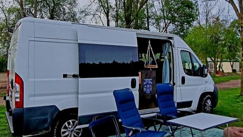 Fiat Ducato – 2p. Fiat Ducato off grid bed 160x200