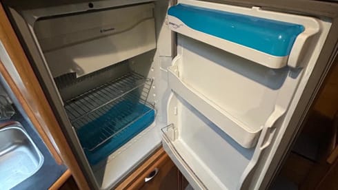 Hymer-Nischenwohnwagen für 6 Personen aus dem Jahr 2001