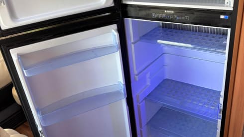 Hymer-Wohnmobil für 4 Personen, integriert ab 2015