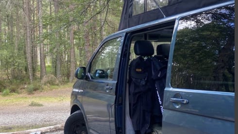 Green machine – Insurance included automatic gearbox Vw from Edinburgh airport 