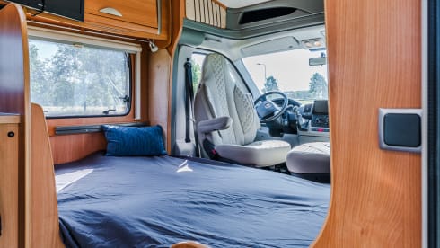 De bergveroveraar – 4p Challenger semi-integrated from 2009