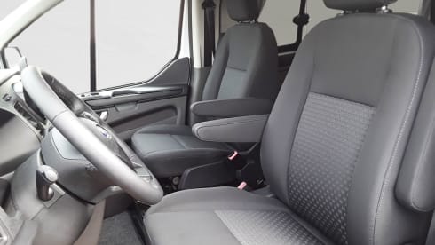 Butzbach – Ford Nugget high roof