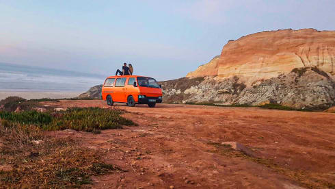 Tangerina 🍊 – Campervan Lisbon Surftrip 🏄‍♂️ Roadtrip 