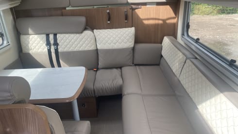 Argos 747 – Modern, bright, comfortable space miracle