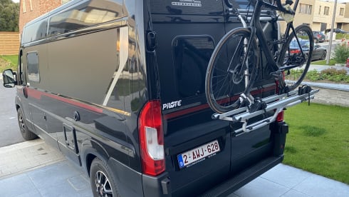 Fonzie the van 🚐  – Fiat pilot campervan 6m