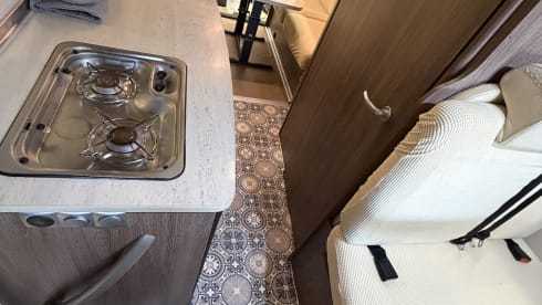 Burt – 2015 4 berth Bürstner Brevio T645 Motorhome