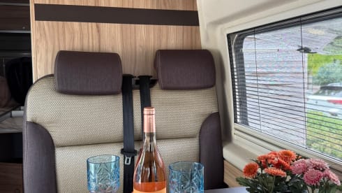 Georgy Boy – George ; camping-car Hymer Easy Bus 4 places ! 