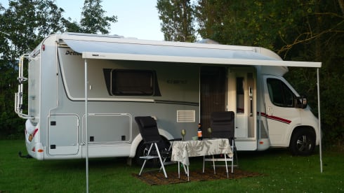 Enjoy our luxurious Dethleffs Trend '18, low length beds, delivery service