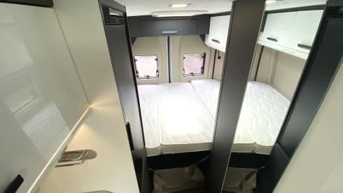 McLouis VAN Menfys 3 Prestige