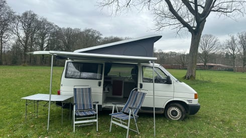het witte schaap – 4p Volkswagen campervan uit 1997